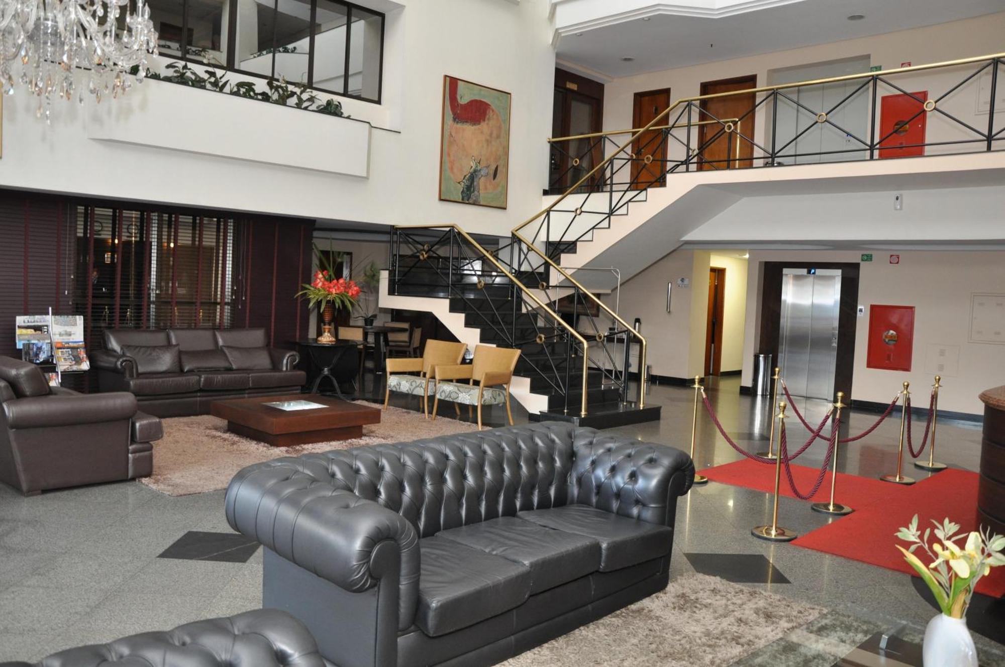 Crystal Plaza Hotel — Foto’s 3